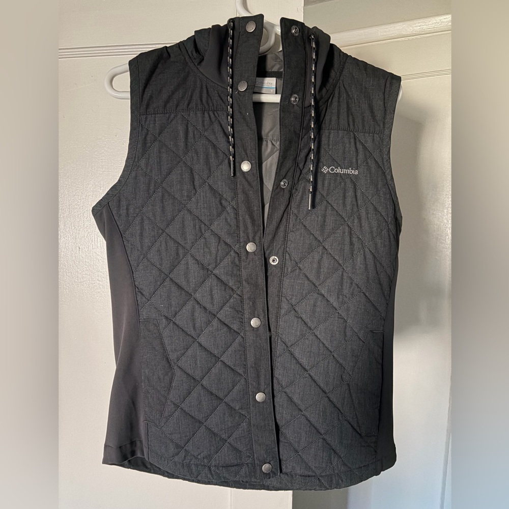 Columbia Charcoal Quilted Vest